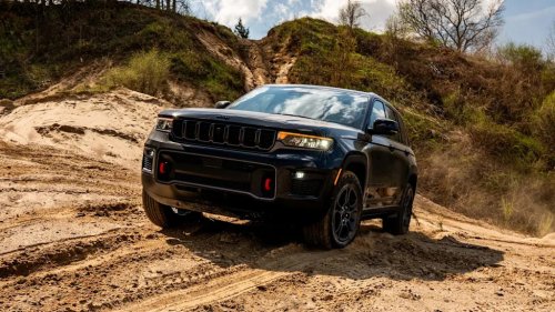 Jeep, Jeep Cherokee, Jeep Grand Cherokee, New Jeep Grand Cherokee Trailhawk Costs $13k Less Than Before, But Still Makes Rivals Look Cheap