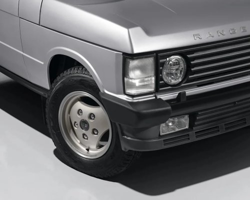 Range Rover’s Most Refined SUV Is Even Better as an Old-School 4×4