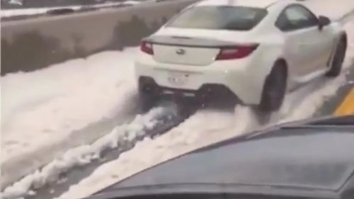 Subaru, Subaru BRZ, Viral Clip Shows a Subaru Brz Stuck in Snow While Traffic Cruises Past — and Exposes a Huge Winter Driving Myth