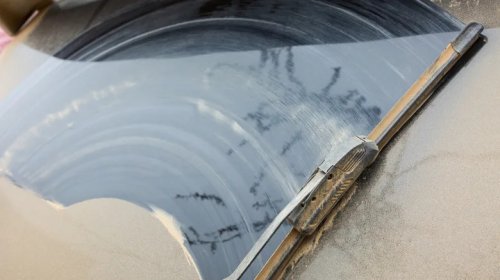 Why SUVs Need Rear Wipers, But Most Cars & Trucks Don't: The Physics Explained