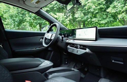 Mitsubishi, Mitsubishi Bets Americans Want Choices, Not Just EVs