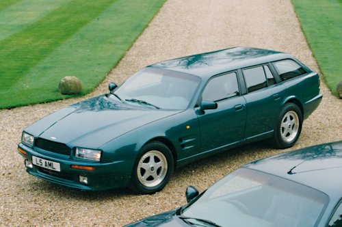 Awesome Aston Martin Virage 6.3 driven