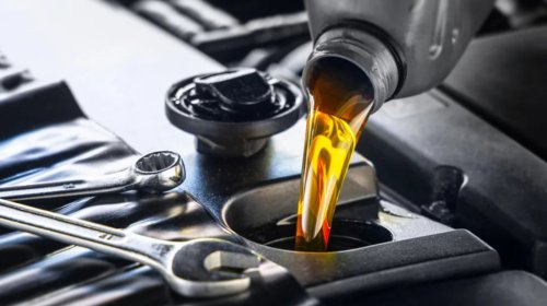 RAM, If You Still Believe This Oil Change Rule, A Ram Engineer Says It's Time To Move On