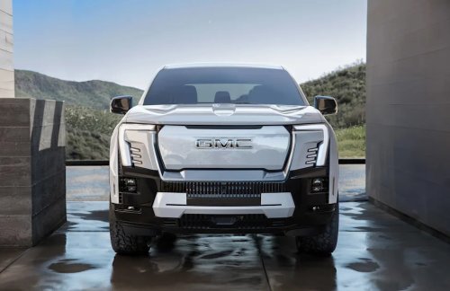 GMC, Hummer, GMC Sierra EV vs. Hummer EV: Which Makes the Most of an Identical Platform?