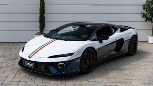 Lamborghini’s Most Patriotic Supercar Is Back After 15 Years