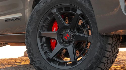 Hennessey Turns Ford Expedition Tremor Into A VelociRaptor SUV