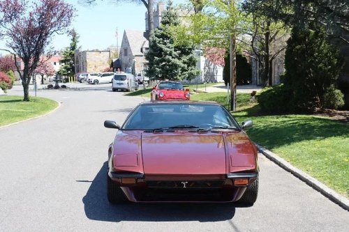 Ford, First-Year 1971 DeTomaso Pantera Offers Classic Italian Style With Ford V8 Power at Lucky Collector Car Auctions
