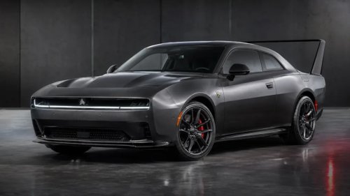 Dodge, Dodge Charger, Dodge Charger Buyers Get Purple Haze Paint While They Wait For The V8