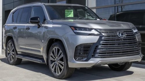7 Full-Sized SUVs That Can Get Better Than 20 MPG On The Highway