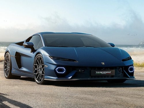 Lamborghini, Lamborghini CEO Shoots Down Hopes for a Manual Comeback