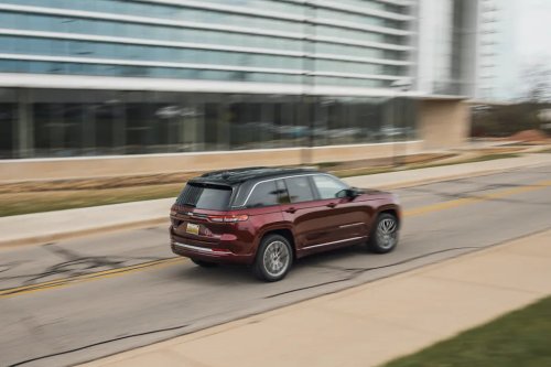 Jeep, Jeep Cherokee, Jeep Grand Cherokee, View Exterior Photos of the 2026 Jeep Grand Cherokee Summit