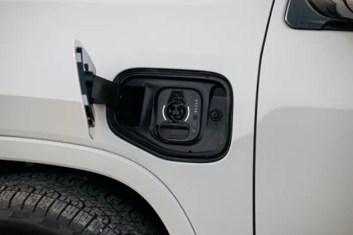 Stellantis Delays Range-Extended Jeep and Ram Models