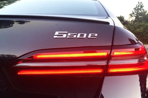 BMW, The BMW 550e xDrive's Hidden Strength: Why This Plug-In Hybrid Might Be the Brand's Best All-Rounder