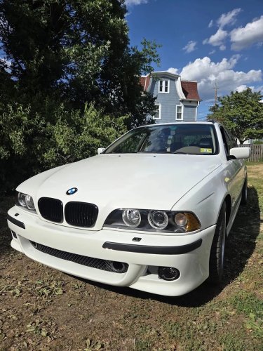 BMW, 2000 BMW 528i Sport Wagon For Sale