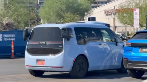 EV Drivers Say Waymo Robotaxis Are Creating Long Lines at Las Vegas Chargers