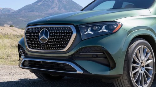 Driven: The 2027 Mercedes-Benz GLE Is a New(-Ish) SUV in Old Clothing