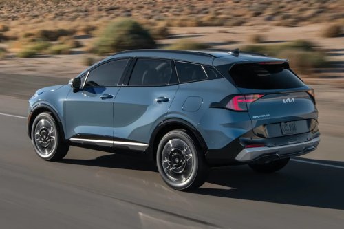 Toyota, Toyota RAV4, Honda CR-V Hybrid, Honda, Honda CR-V, Kia, Kia Sportage, Toyota RAV4 Hybrid Vs. Honda CR-V Hybrid Vs. Kia Sportage Hybrid: Which One Is The Most Fuel-Efficient? There's One Clear Winner