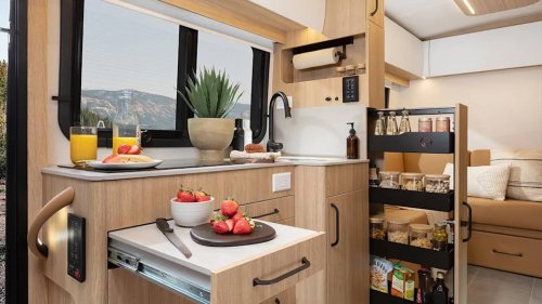 The Versatile Leisure Travel Vans Wonder FX in Photos