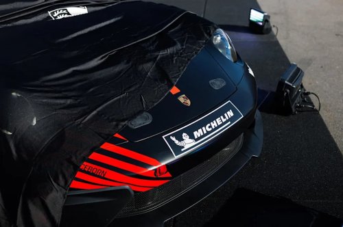 Meet the New Porsche 911 GT4 R Race Car