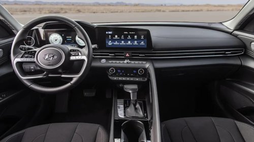 2022 Hyundai Elantra vs 2022 Nissan Sentra: Which One Is More Reliable? There's One Clear Winner