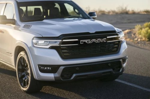 Stellantis Delays Range-Extended Jeep and Ram Models