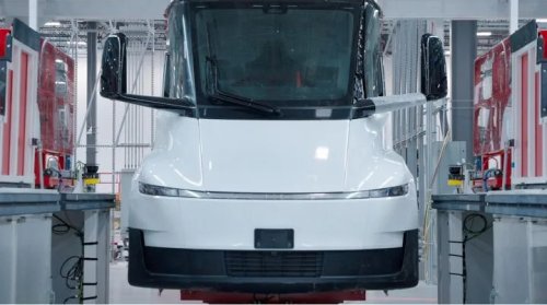 Tesla's Semi Has the Range. The Chargers Are the Problem