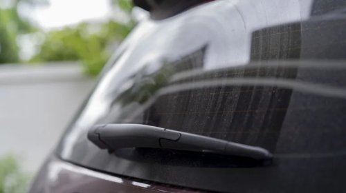 Why Do People Put Plastic Bags Or Tape Over Rear Windshield Wipers?