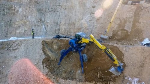 Backhoe Vs Excavator: How Are These Heavy-Duty Machines Different?