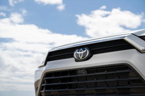 Toyota, Toyota Patent Envisions a Car That Captures What You Notice While Driving