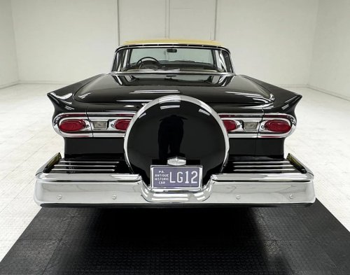 Ford, This Award-Winning 1958 Ford Fairlane 500 Skyliner Still Feels Like The Future