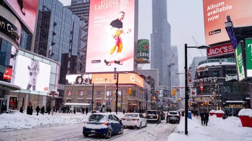 Why This Street In Toronto Was 'The Longest Street In The World' Until It Wasn't