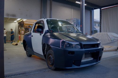 YouTubers Turned Japan’s Smallest Car Into a Tiny R34 Skyline: “Honey, I Shrunk the GT-R!”