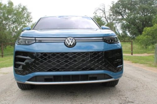 2026 VW Tiguan SEL R-Line: The Stylish Compact SUV That Refuses to Blend In
