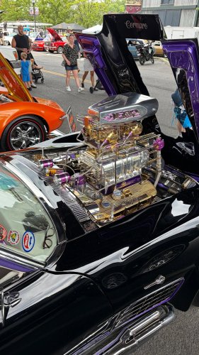 A Lowrider Meet Convinced Me: Enthusiasts Should Step Out of Their Comfort Zones
