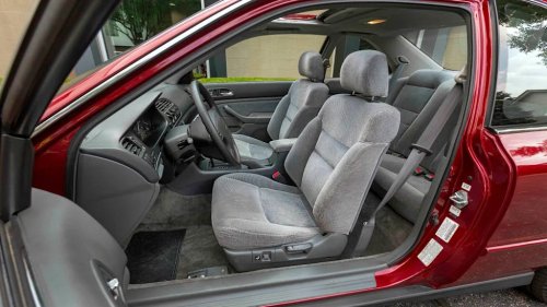Driving a Pristine 1994 Honda Accord Reminds Us Why 15 Million Americans Bought Into the Name