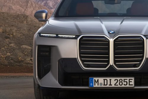 2027 BMW i7
