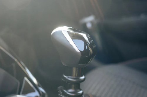 Peugeot, Stick to it! The £20k Peugeot that shows manual 'boxes do it best