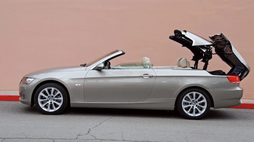 The 2007 BMW 335i Convertible Hid a Clever Trick Nobody Else Had
