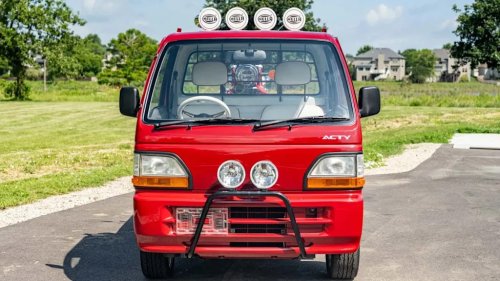 Honda, MINI, This Honda Kei Truck Comes With A Mini Moto Monkey On Its Back. It's Perfect