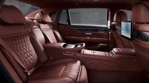 10 Car Features Nobody Needs Yet We’d Hate to Live Without
