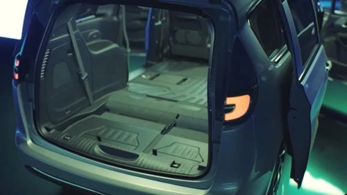 Kia Carnival Hybrid Vs. Chrysler Pacifica PHEV: 5 Key Differences