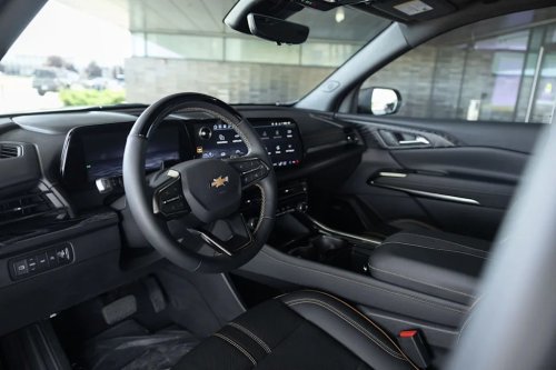 View Interior Photos of the 2027 Chevy Traverse High Country