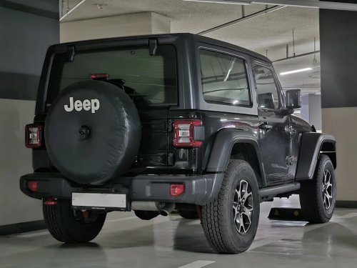 Collector Car Market Brief: A Continuation, a Recreation, and the $1,000,999 They Share