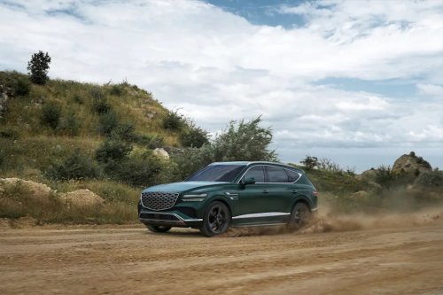 Genesis Finally Throws Its Hat Into the Hybrid Powertrain Ring with the 347-HP GV80 Hybrid