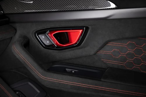View Interior Photos of the 2027 Lamborghini Urus SE Performante