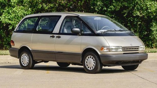 Toyota, Toyota’s Weirdest Minivan May Be Coming Back After Years Away