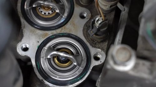 Why Does The Duramax Diesel Engine Have Two Thermostats?