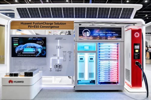Huawei’s Liquid-Cooled EV Charger: 125 Miles in 5 Minutes, Explained
