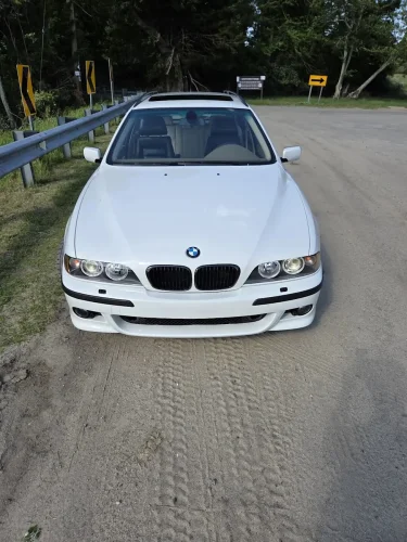 2000 BMW 528i Sport Wagon For Sale
