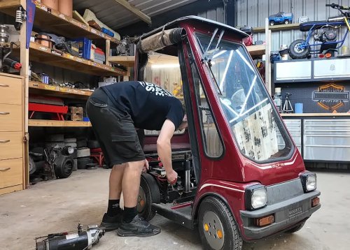 YouTuber Turns a Grandpa-Spec Mobility Scooter Into a 45-MPH Wheelie Machine